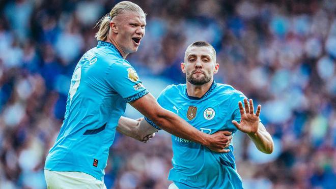 与詹姆斯的 与詹姆斯的